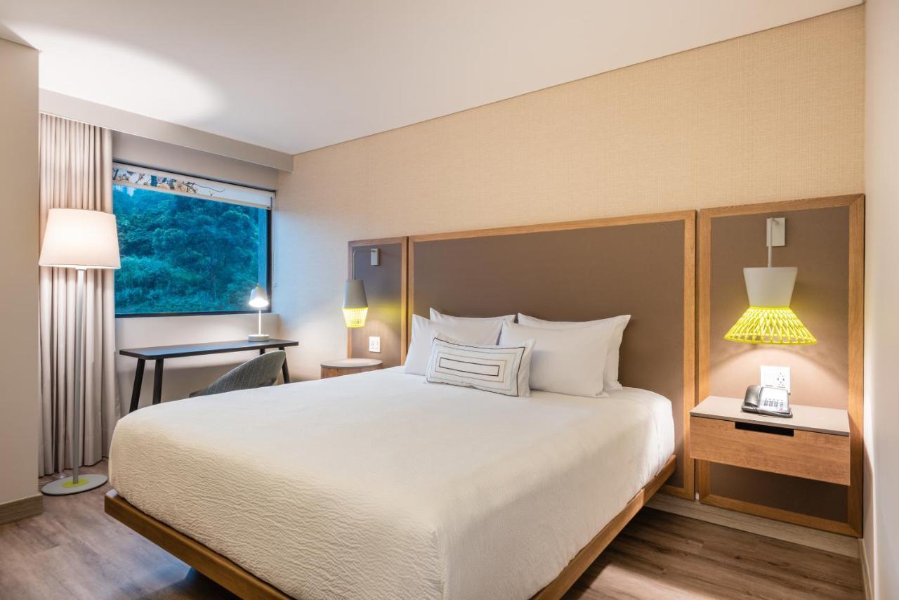 Готель Fairfield By Marriott Medellin Sabaneta Ітагуі Екстер'єр фото