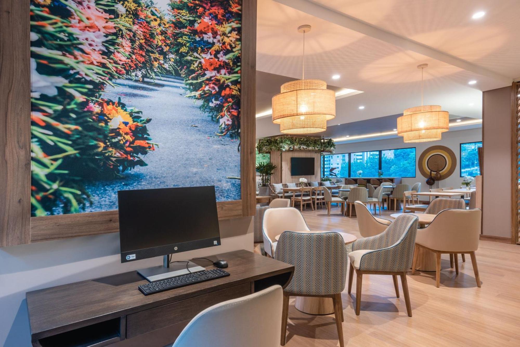 Готель Fairfield By Marriott Medellin Sabaneta Ітагуі Екстер'єр фото